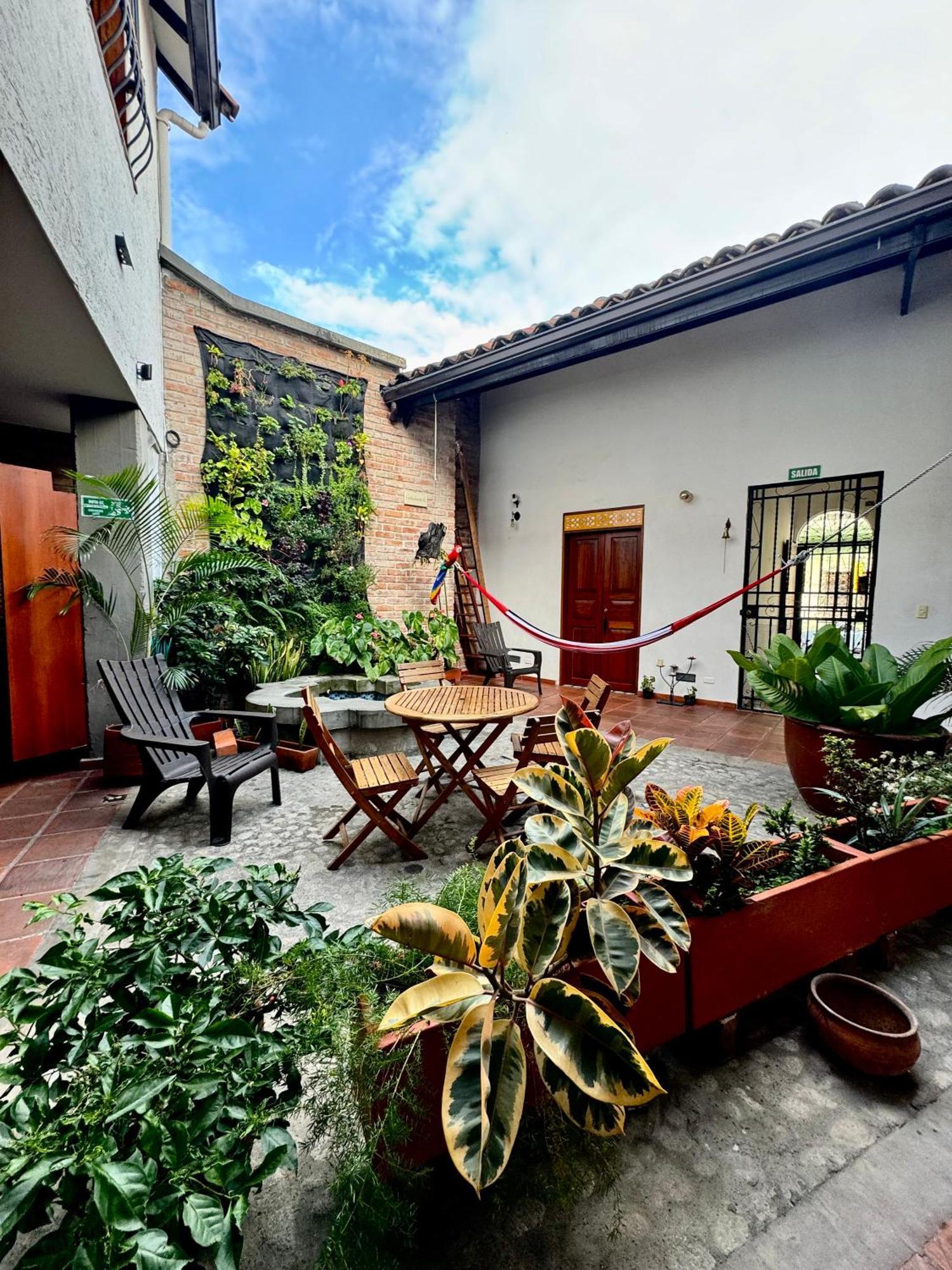 Hotel Casa Bresse Cali Exterior foto